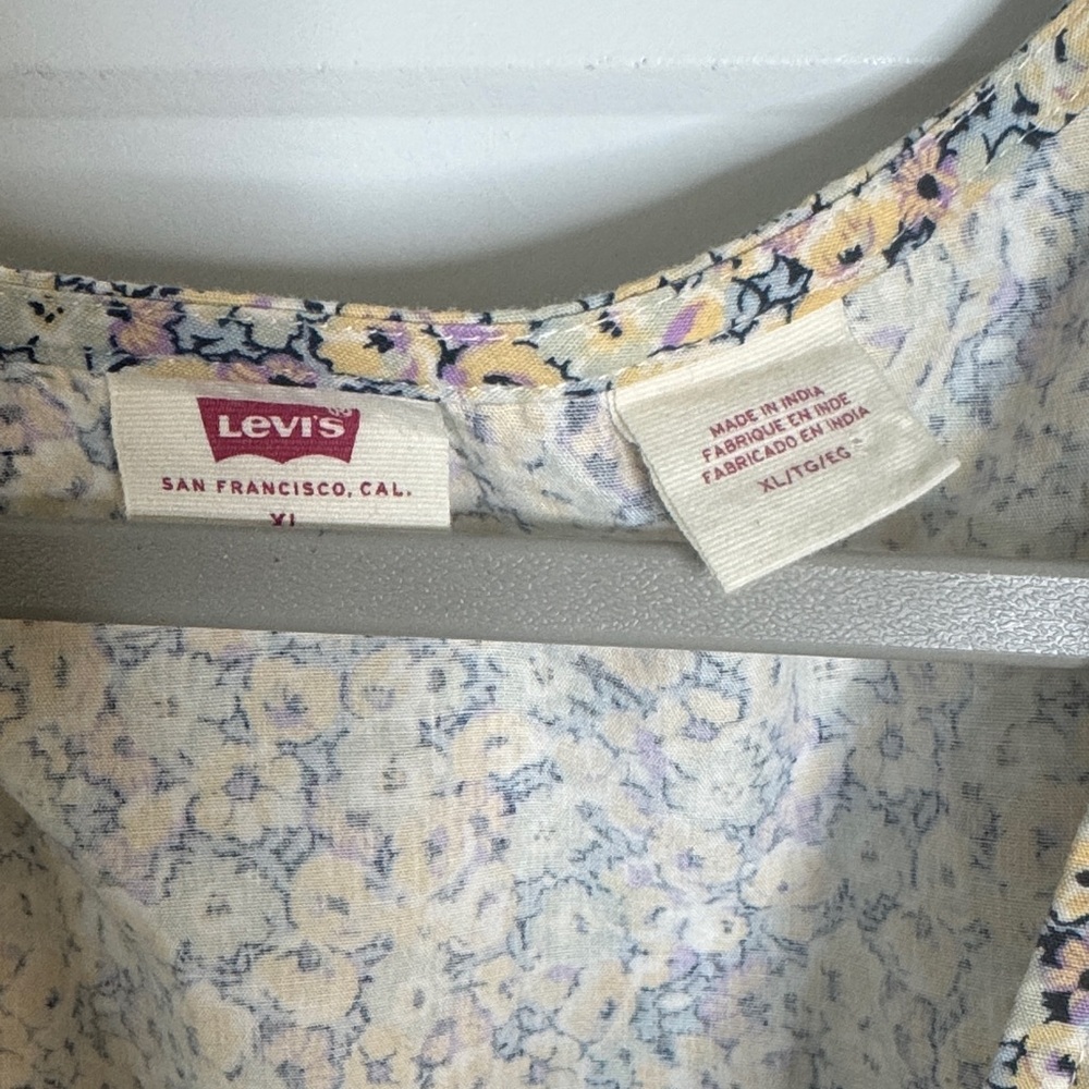 Levi's Women's Floral Blouse - Cream and Yellow - Picture 2 of 3